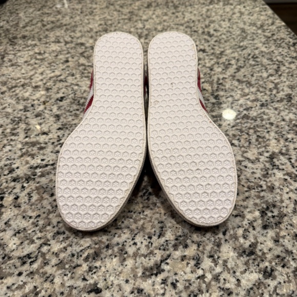 Adidas Burgundy and White Gazelle Shoes - Size US 6 - Picture 8 of 8